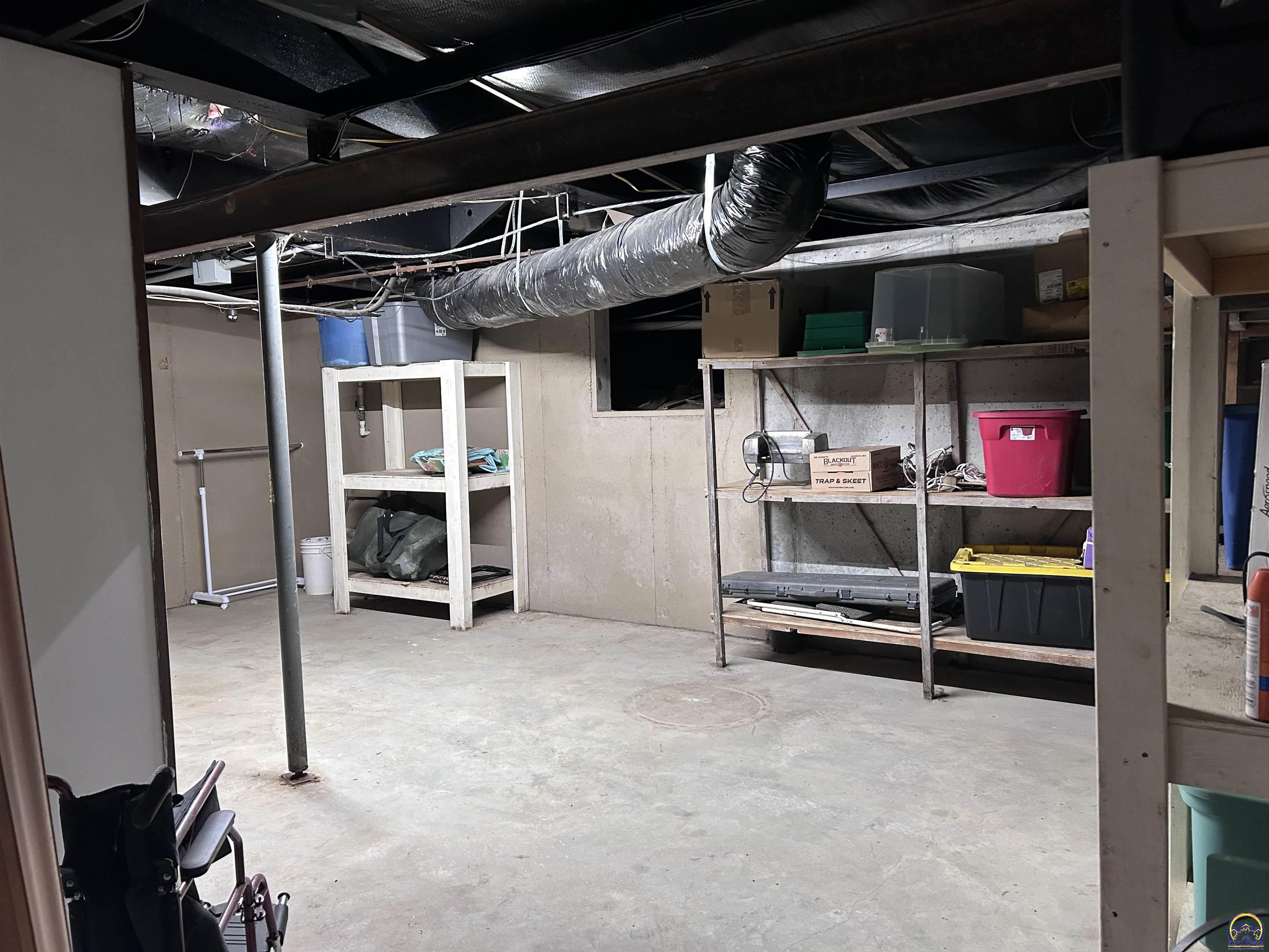 1456 Highway 56 Allen, KS 66833 - Photo 25 of 31