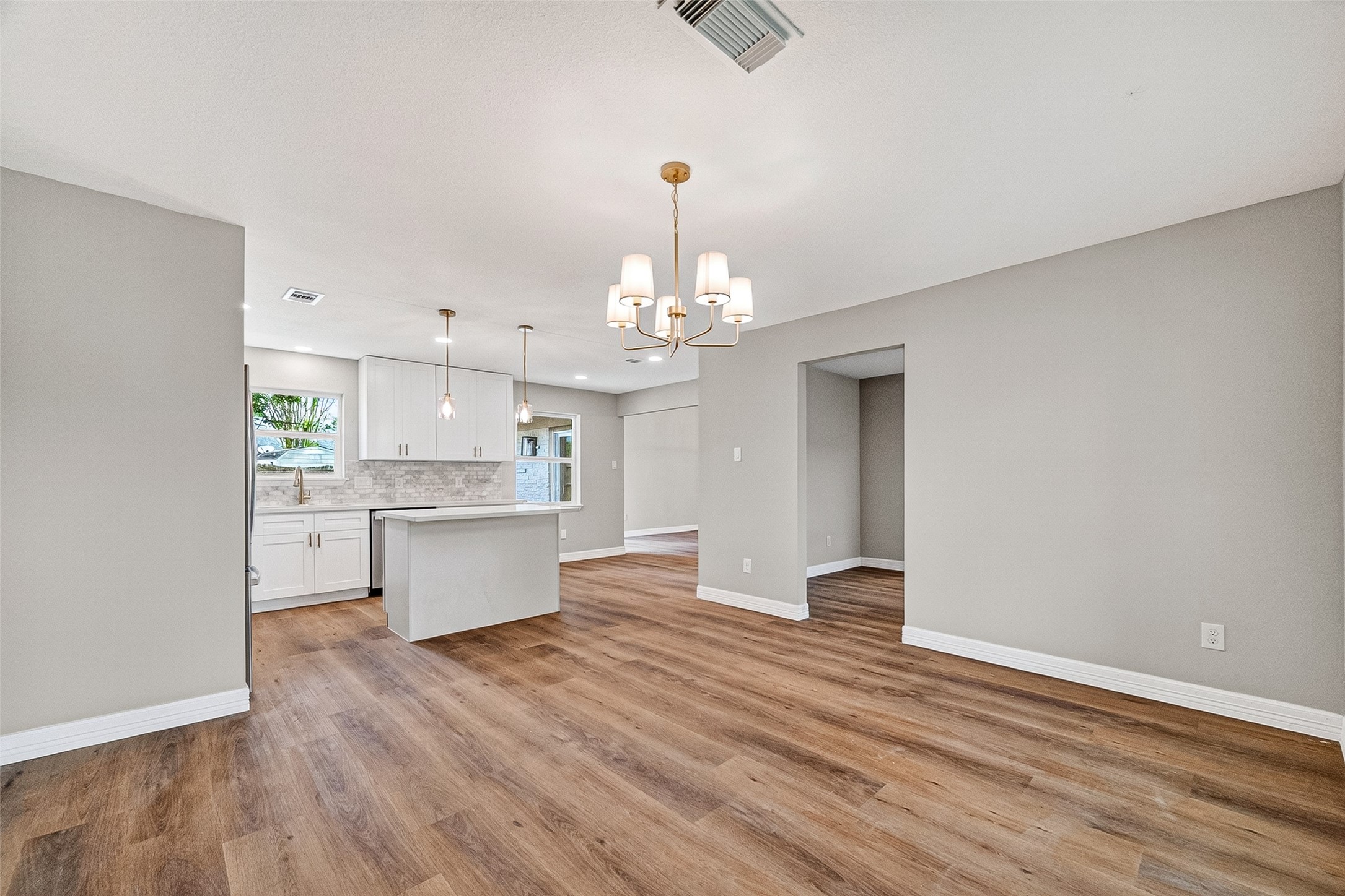 9723 Ebb Street Houston, TX 77089 - Photo 6 of 20