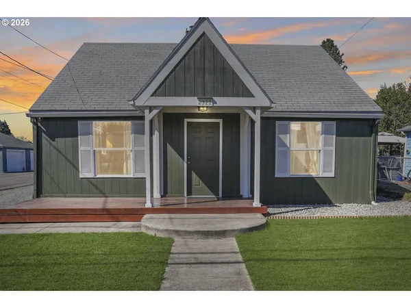 $355,000 | 2322 Columbia Boulevard, St. Helens, OR 97051