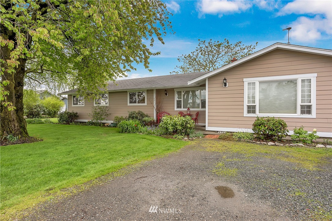 8869 Line Road Lynden, WA 98264 - Photo 2 of 25 Gallery Image 2