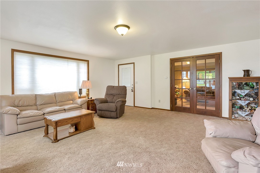 8869 Line Road Lynden, WA 98264 - Photo 11 of 25 Gallery Image 11