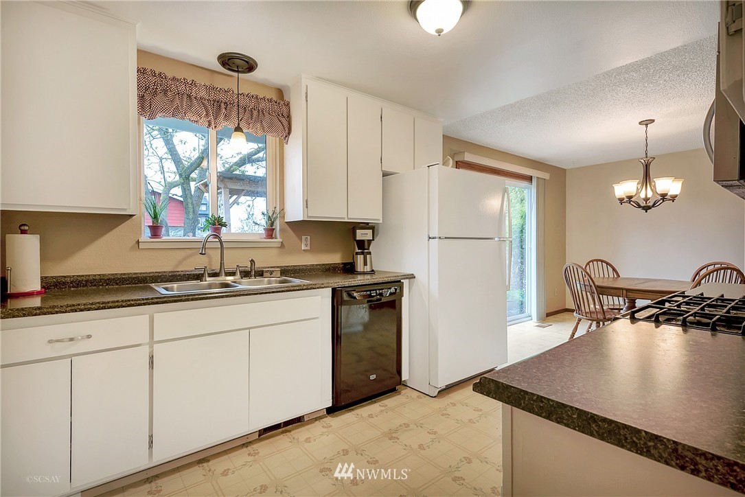 8869 Line Road Lynden, WA 98264 - Photo 17 of 25 Gallery Image 17
