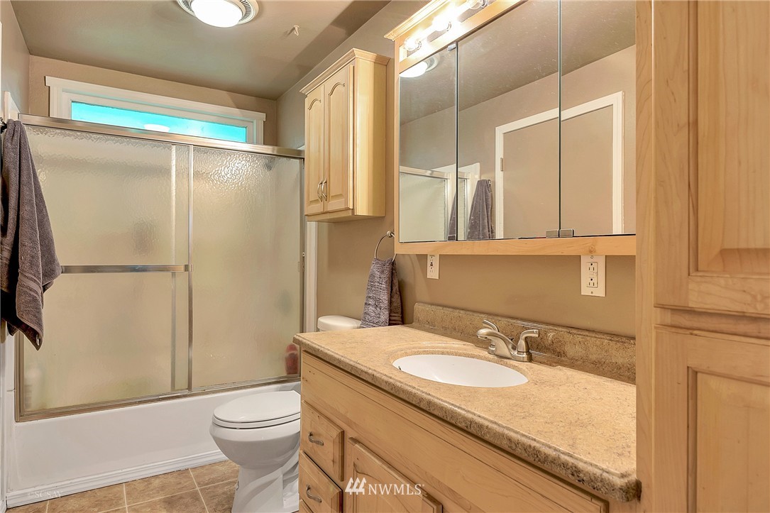 8869 Line Road Lynden, WA 98264 - Photo 21 of 25 Gallery Image 21