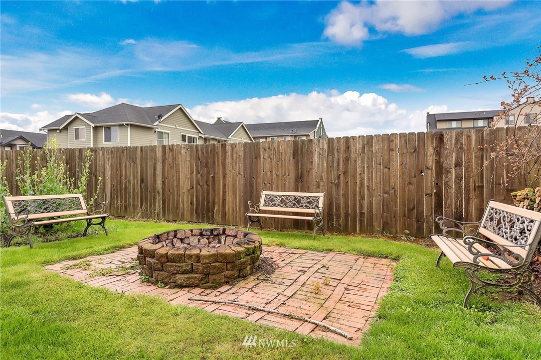 8869 Line Road Lynden, WA 98264 - Photo 7 of 25 Gallery Image 7
