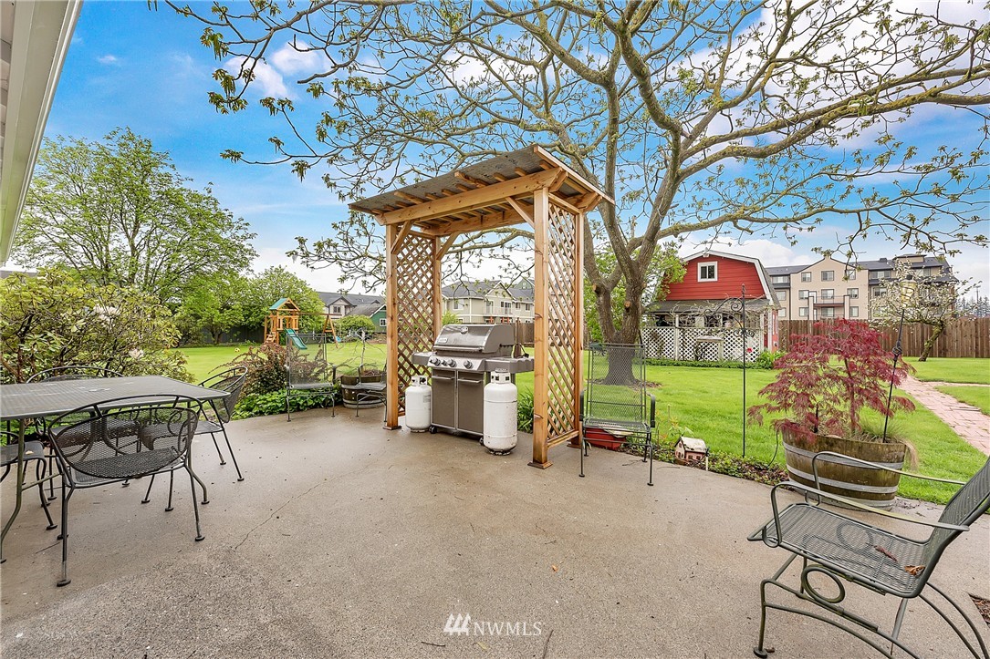 8869 Line Road Lynden, WA 98264 - Photo 9 of 25 Gallery Image 9