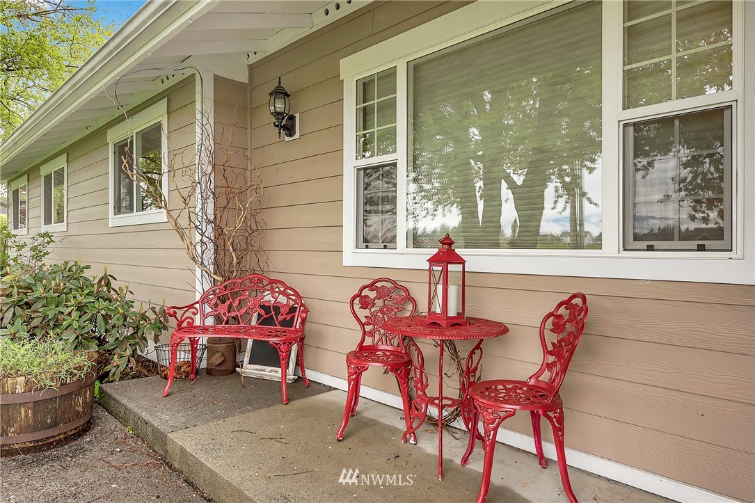8869 Line Road Lynden, WA 98264 - Photo 10 of 25 Gallery Image 10