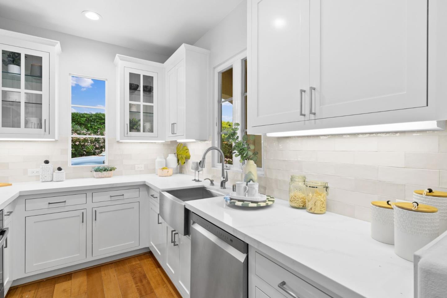 1305 Dahlia Loop San Jose, CA 95126 - Photo 9 of 34