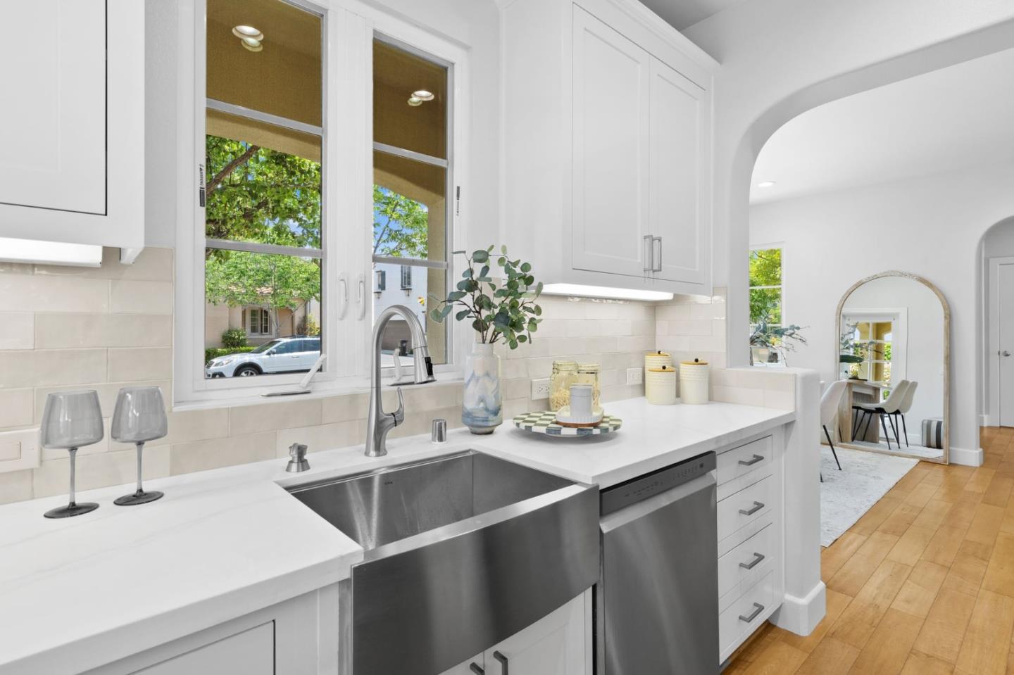 1305 Dahlia Loop San Jose, CA 95126 - Photo 10 of 34