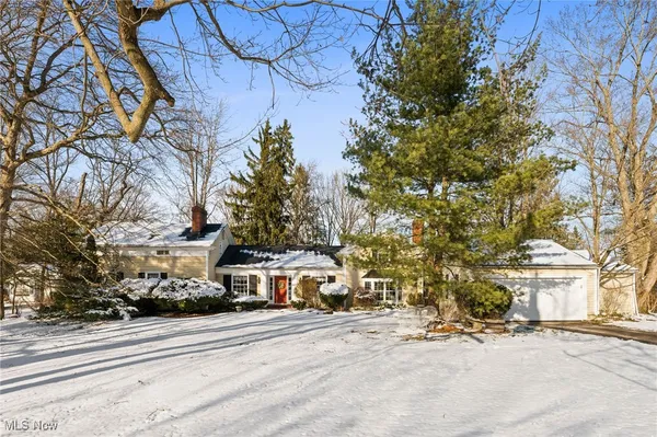 $325,000 | 123 South Chillicothe Road, Aurora, OH 44202