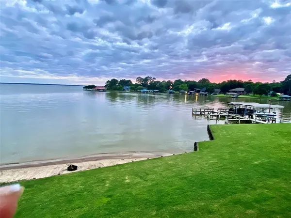 $395,000 | 2112 Fm 3186, Unit A4, Onalaska, TX 77360