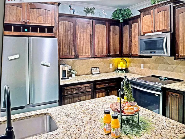 $395,000 | 2112 Fm 3186, Unit A4, Onalaska, TX 77360