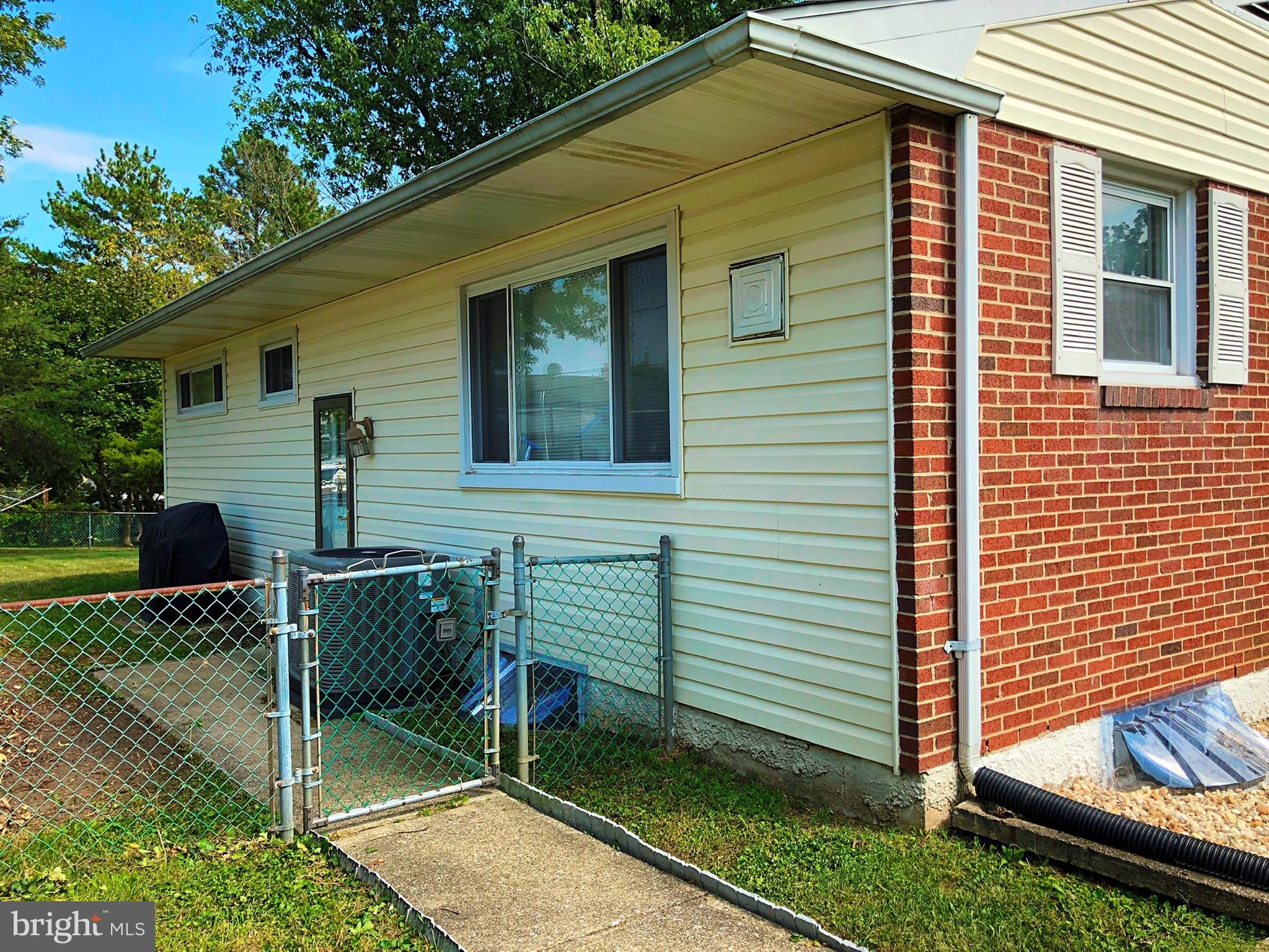 6803 Westridge Road Baltimore, MD 21207 - Photo 3 of 28 Front/side exterior