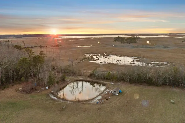 $395,000 | 851 Highway 47, Cape May Court House, NJ 08210