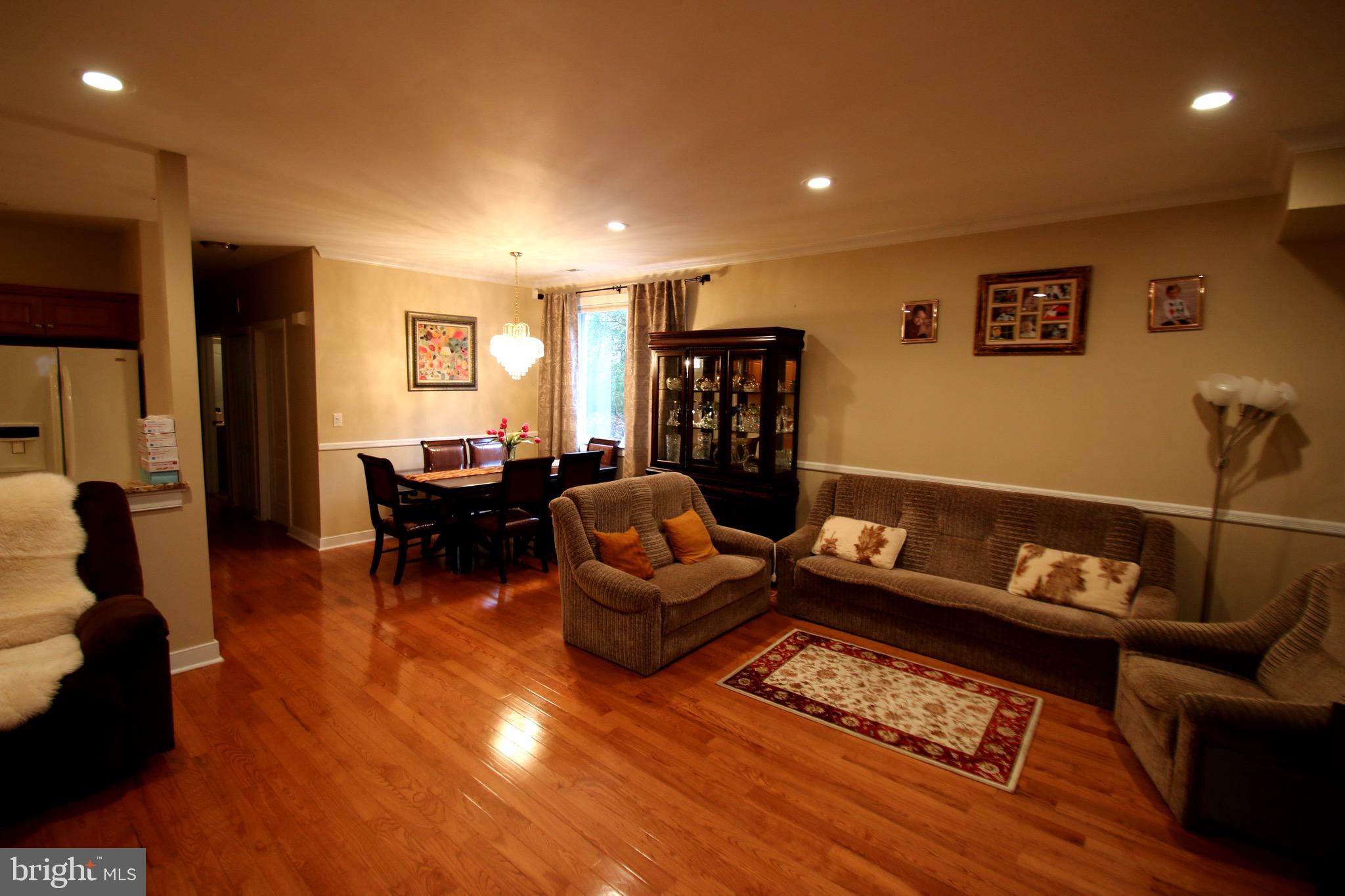 1630 Welsh Road, Unit 39E Philadelphia, PA 19115 - Photo 2 of 16