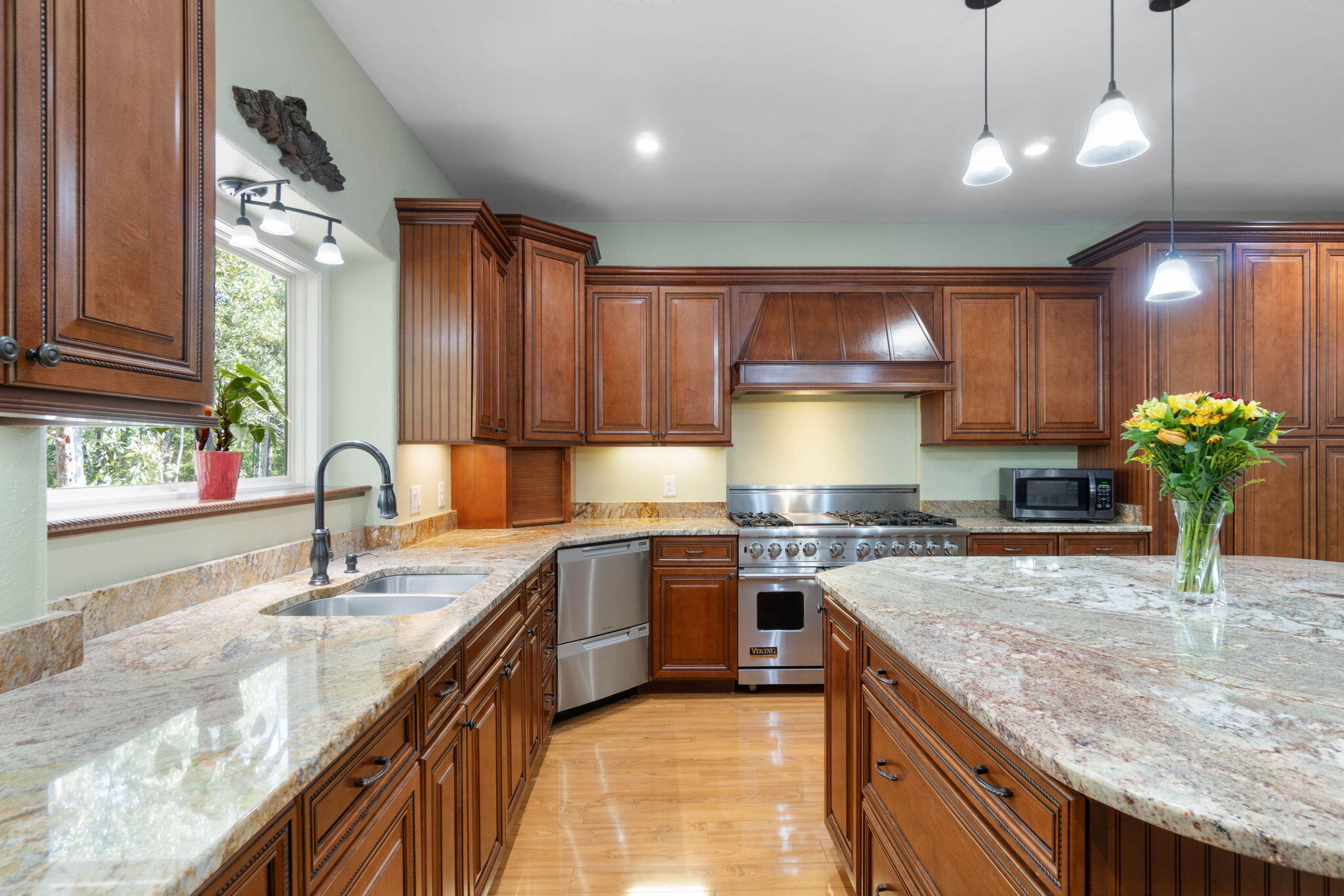 8836 Turkey Bluff Road Navarre, FL 32566 - Photo 14 of 70 Kitchen