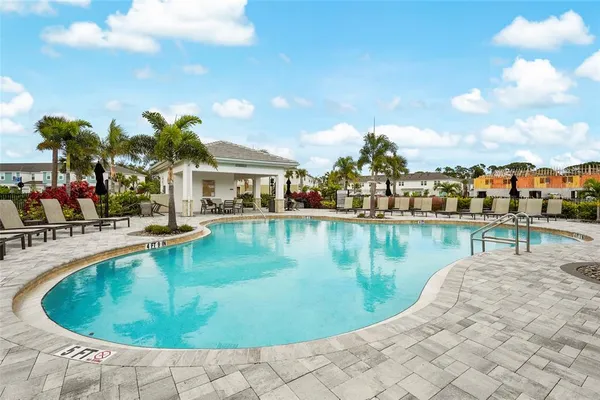 a sign that is on the side of the road