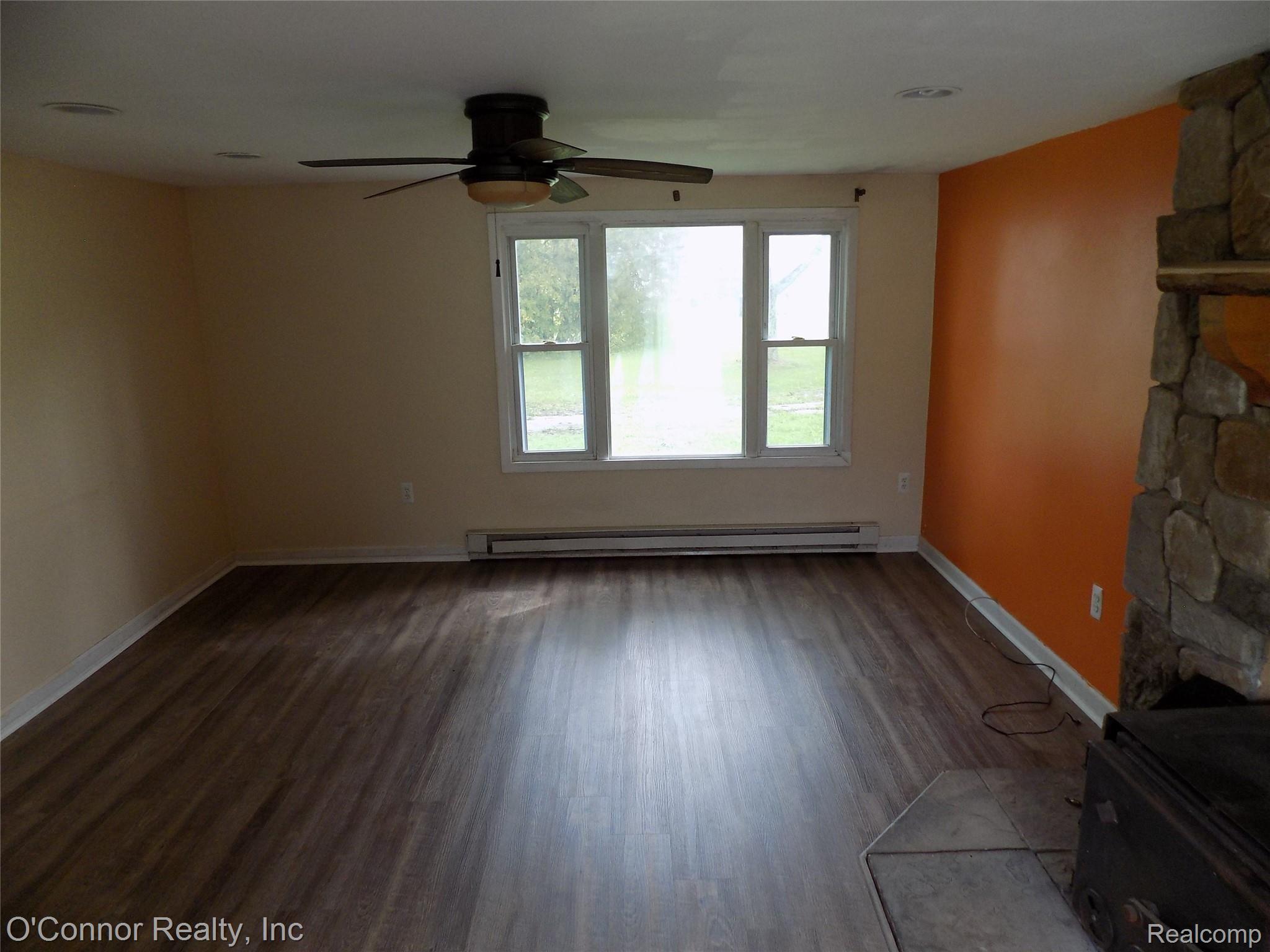 1580 Pug Road St. Clair, MI 48079 - Photo 3 of 10 DSCN2241.JPG