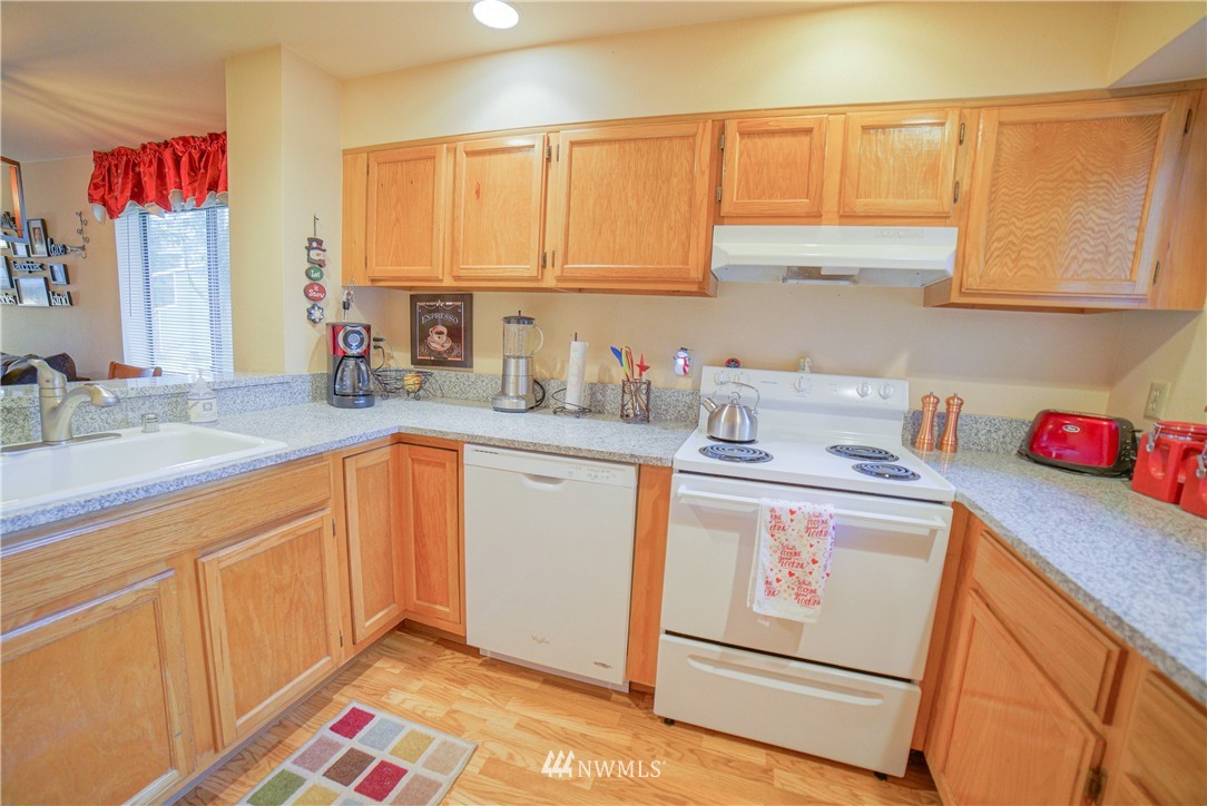 13231 Southeast 256th Street, Unit K4 Kent, WA 98042 - Photo 2 of 15