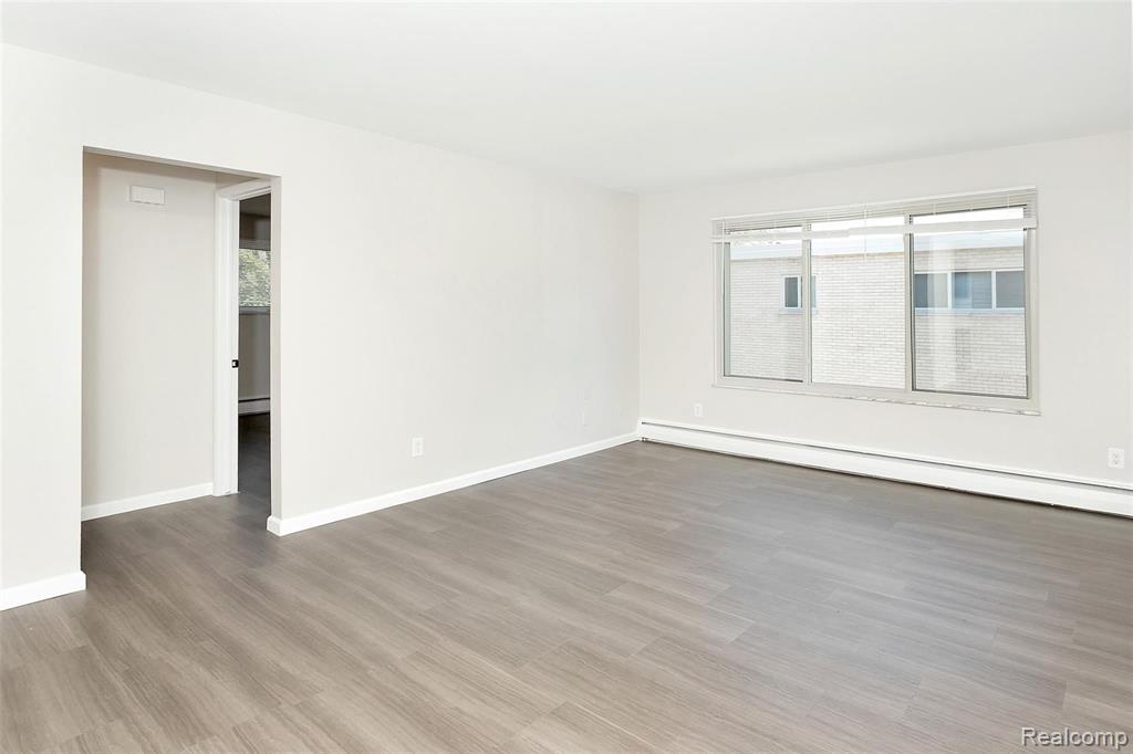 3350 Greenfield Road, Unit 22 Royal Oak, MI 48073 - Photo 10 of 18