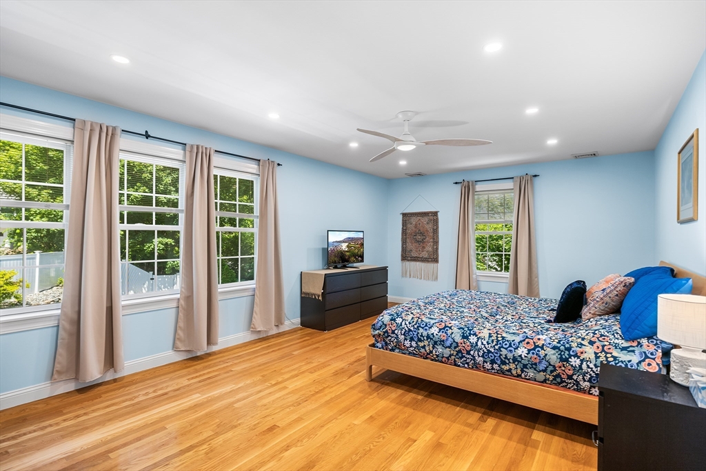 61 Upton Road Waltham, MA 02452 - Photo 11 of 28 Gallery Image 11