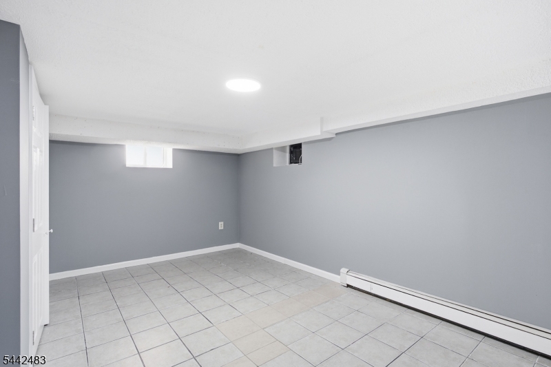 829 Allen Street, Unit 4 Elizabeth, NJ 07202 - Photo 13 of 40