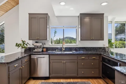 $1,395,000 | 85 Ridge Road, Fairfax, CA 94930