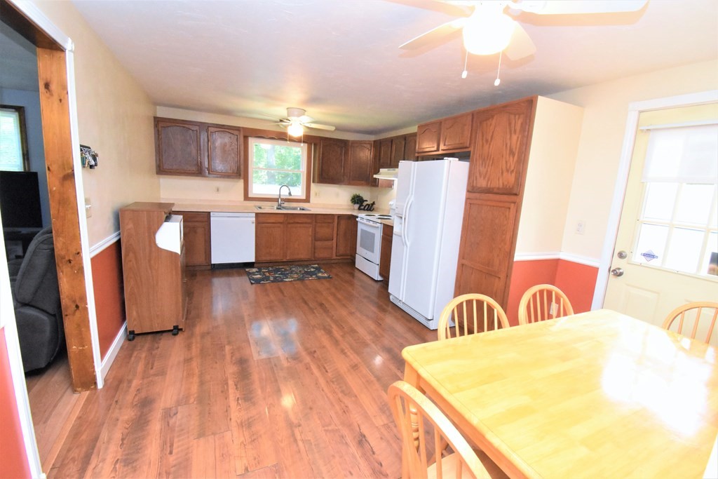 27 Rumford Road Norton, MA 02766 - Photo 3 of 14 Gallery Image 3