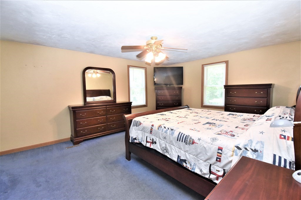 27 Rumford Road Norton, MA 02766 - Photo 9 of 14 Gallery Image 9