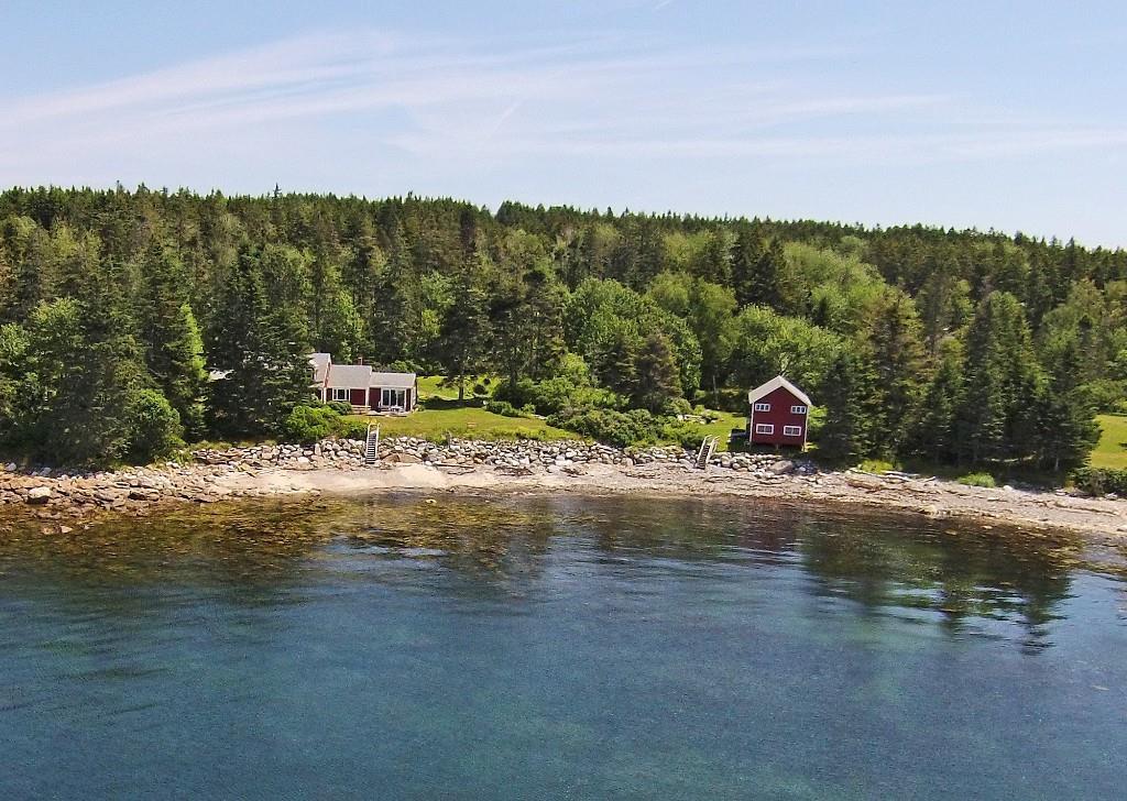 75 Jones Farm Road New Harbor, ME 04554 - Photo 4 of 34 A sandy cove with tidal pools at low...