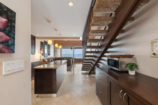 $1,100,000 | 3741 Lower Honoapiilani Road, Unit 308, Lahaina, HI 96761