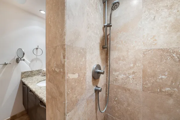 $1,100,000 | 3741 Lower Honoapiilani Road, Unit 308, Lahaina, HI 96761