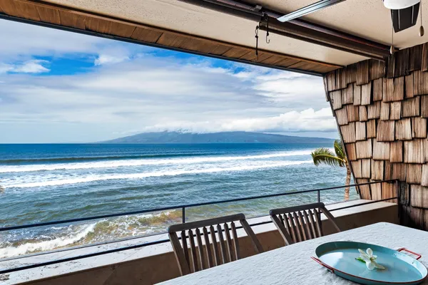 $1,100,000 | 3741 Lower Honoapiilani Road, Unit 308, Lahaina, HI 96761