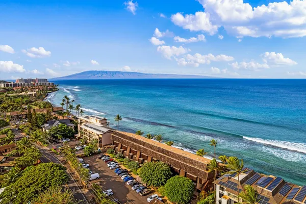 $1,100,000 | 3741 Lower Honoapiilani Road, Unit 308, Lahaina, HI 96761