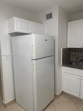 $1,750 | 1235 Northwest 6 Street, Unit 5, Miami, FL 33125
