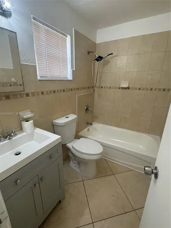 $1,750 | 1235 Northwest 6 Street, Unit 5, Miami, FL 33125