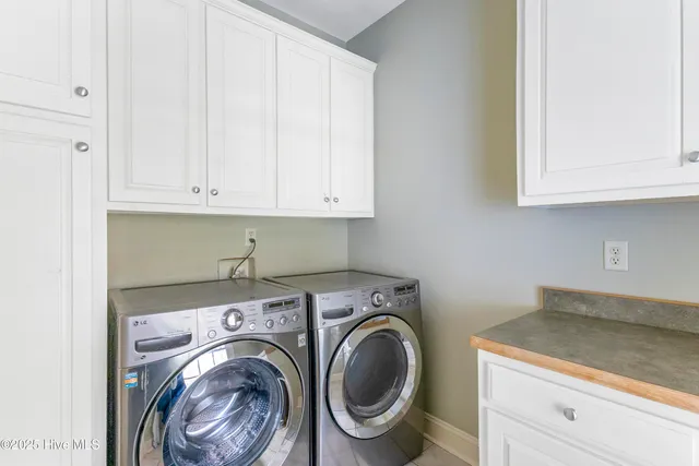 $640,000 | 4472 Croomsbridge Road, Burgaw, NC 28425