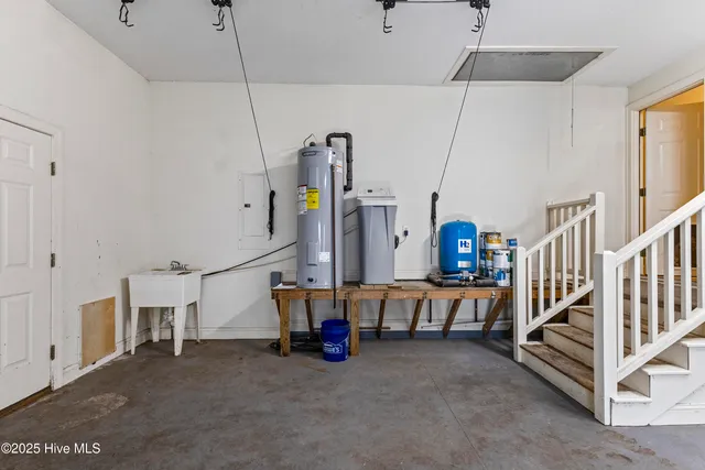 $640,000 | 4472 Croomsbridge Road, Burgaw, NC 28425