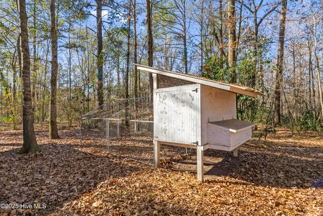 $640,000 | 4472 Croomsbridge Road, Burgaw, NC 28425