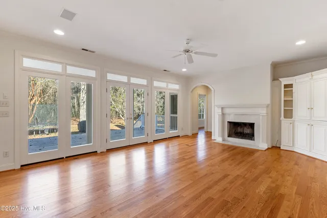 $640,000 | 4472 Croomsbridge Road, Burgaw, NC 28425