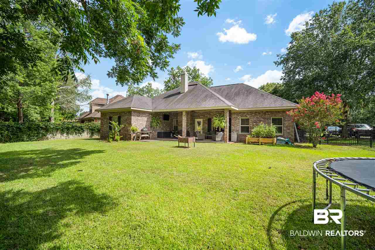 9054 Lake View Drive Fairhope, AL 36532 - Photo 25 of 29 Back yard