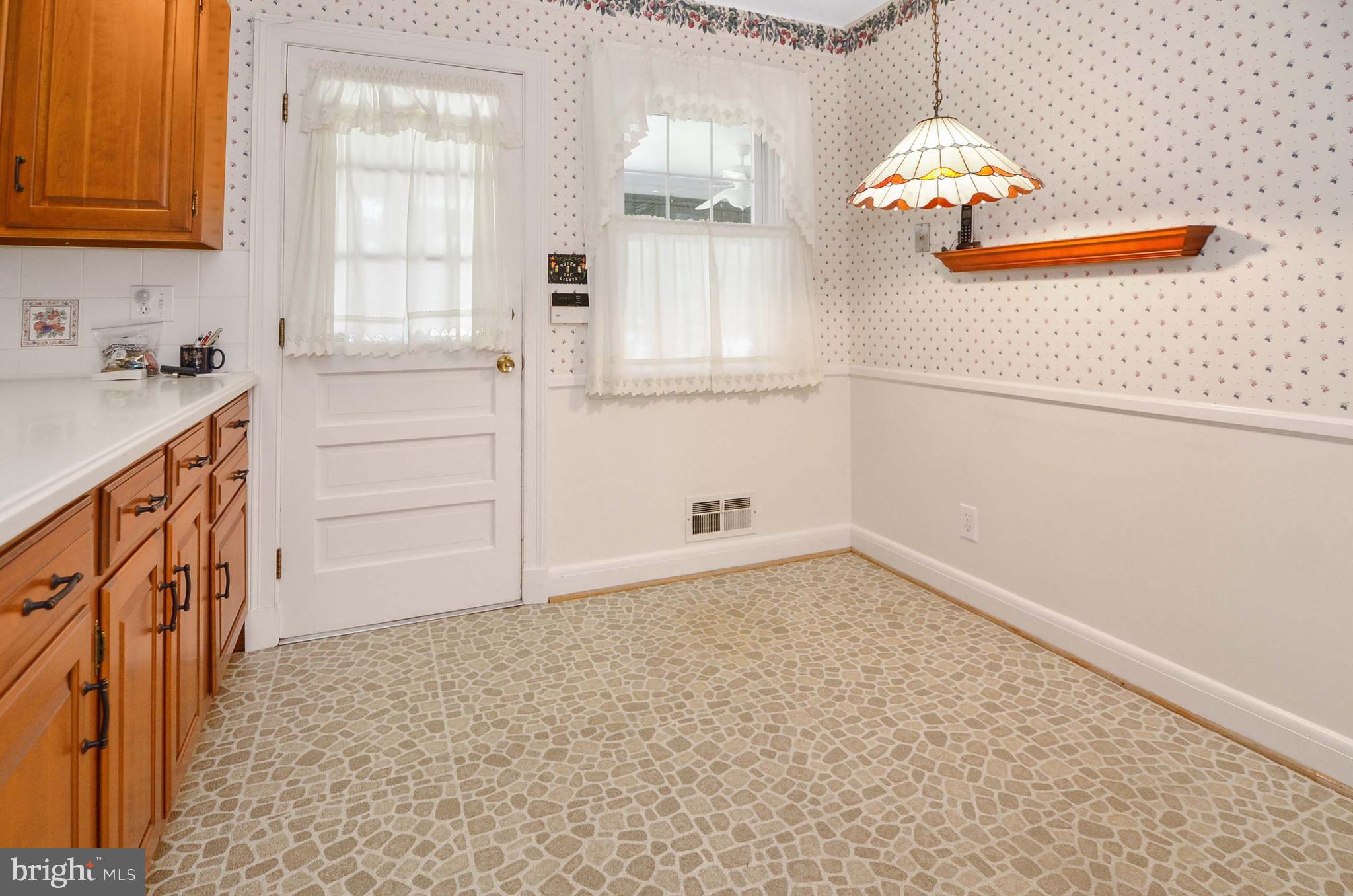 104 Pasadena Road Pasadena, MD 21122 - Photo 12 of 37 Gallery Image 12