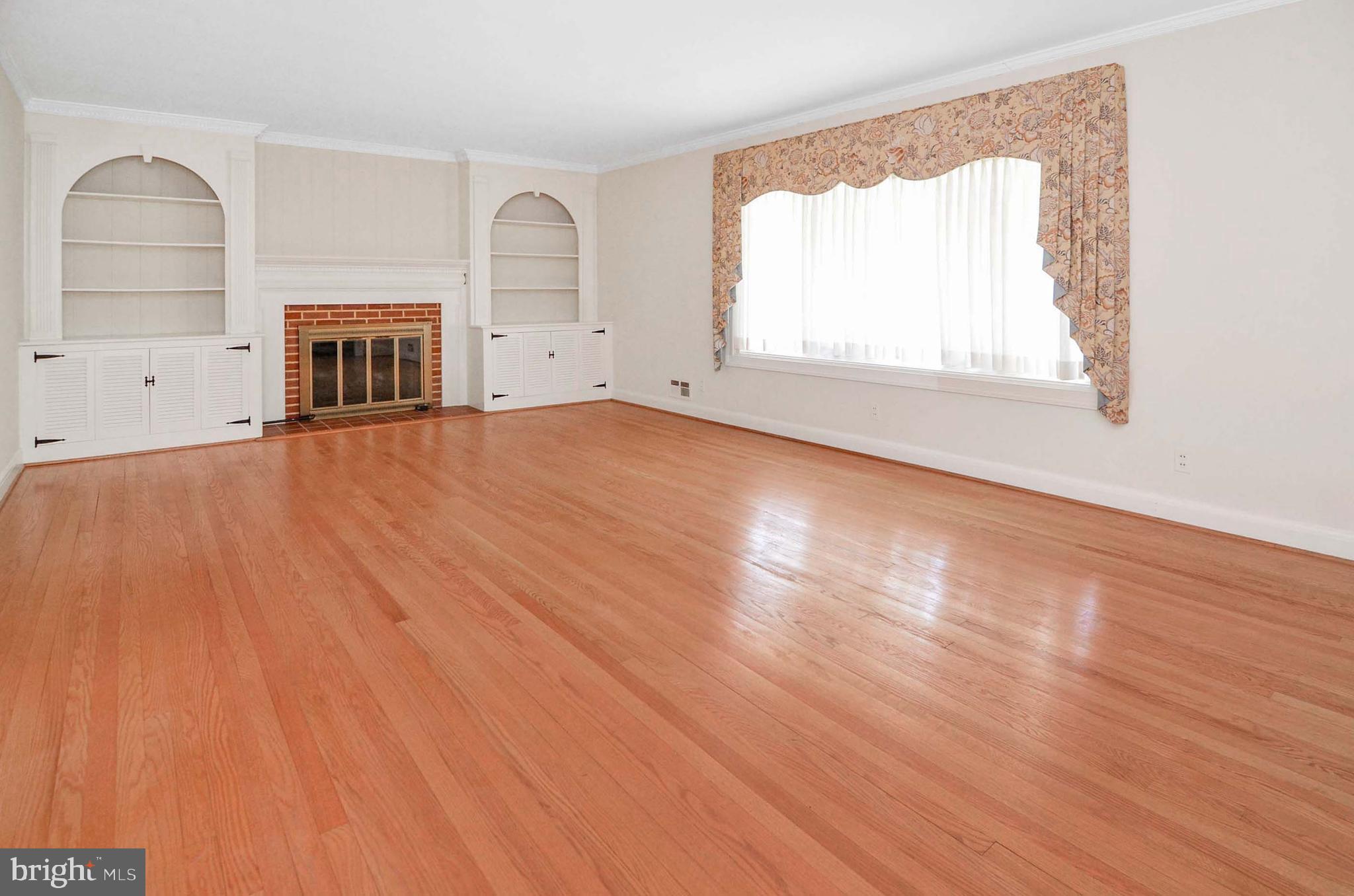 104 Pasadena Road Pasadena, MD 21122 - Photo 5 of 37 Gallery Image 5
