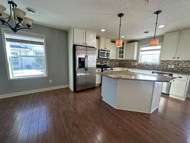 $2,499 | 3288 Red Oak Trail, Medina, MN 55340