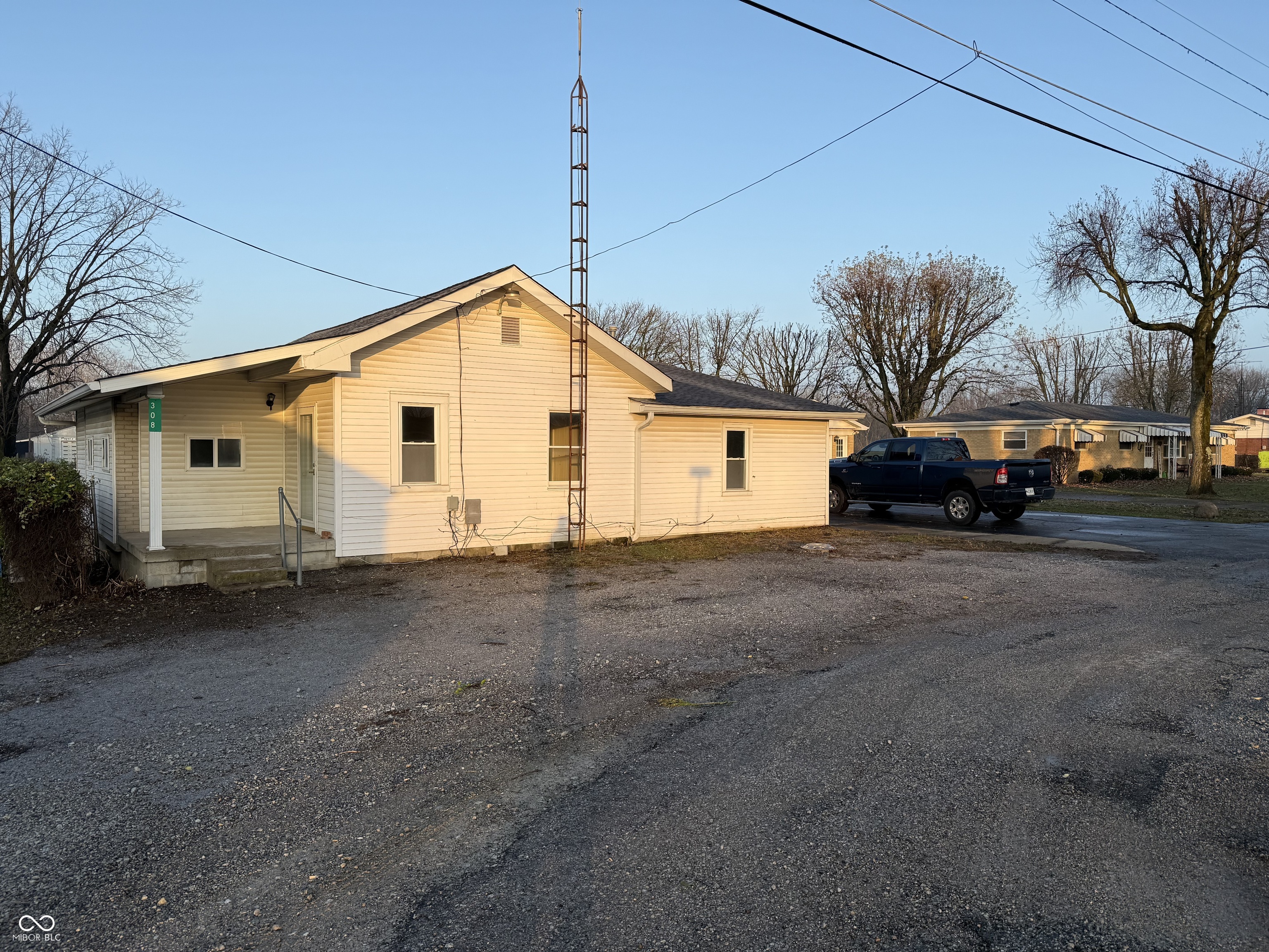 308 South West Street Charlottesville, IN 46117 - Photo 2 of 17