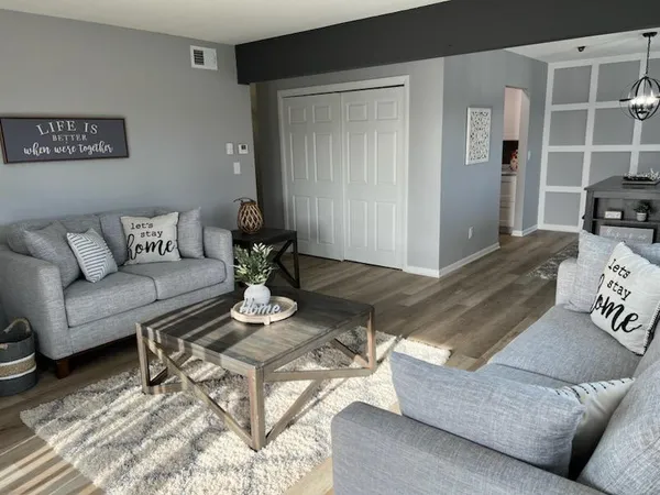 $229,900 | 10620 North Ivy Court, Unit 23, Mequon, WI 53092