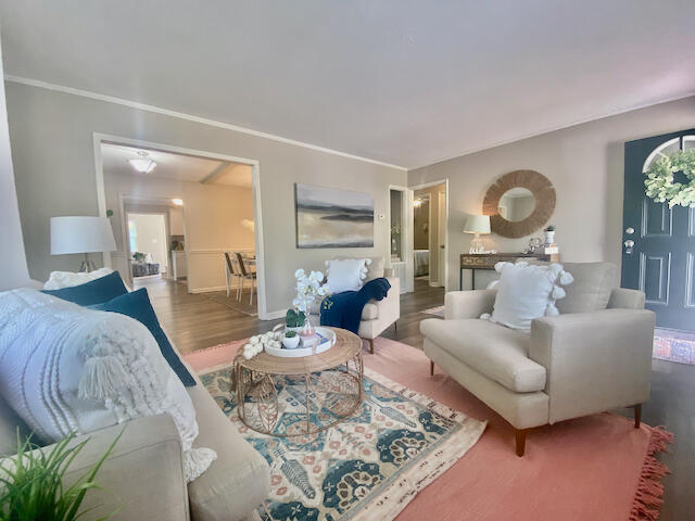 4739 Chesterfield Road North Charleston, SC 29405 - Photo 3 of 50 2023-04-10 15.27.35