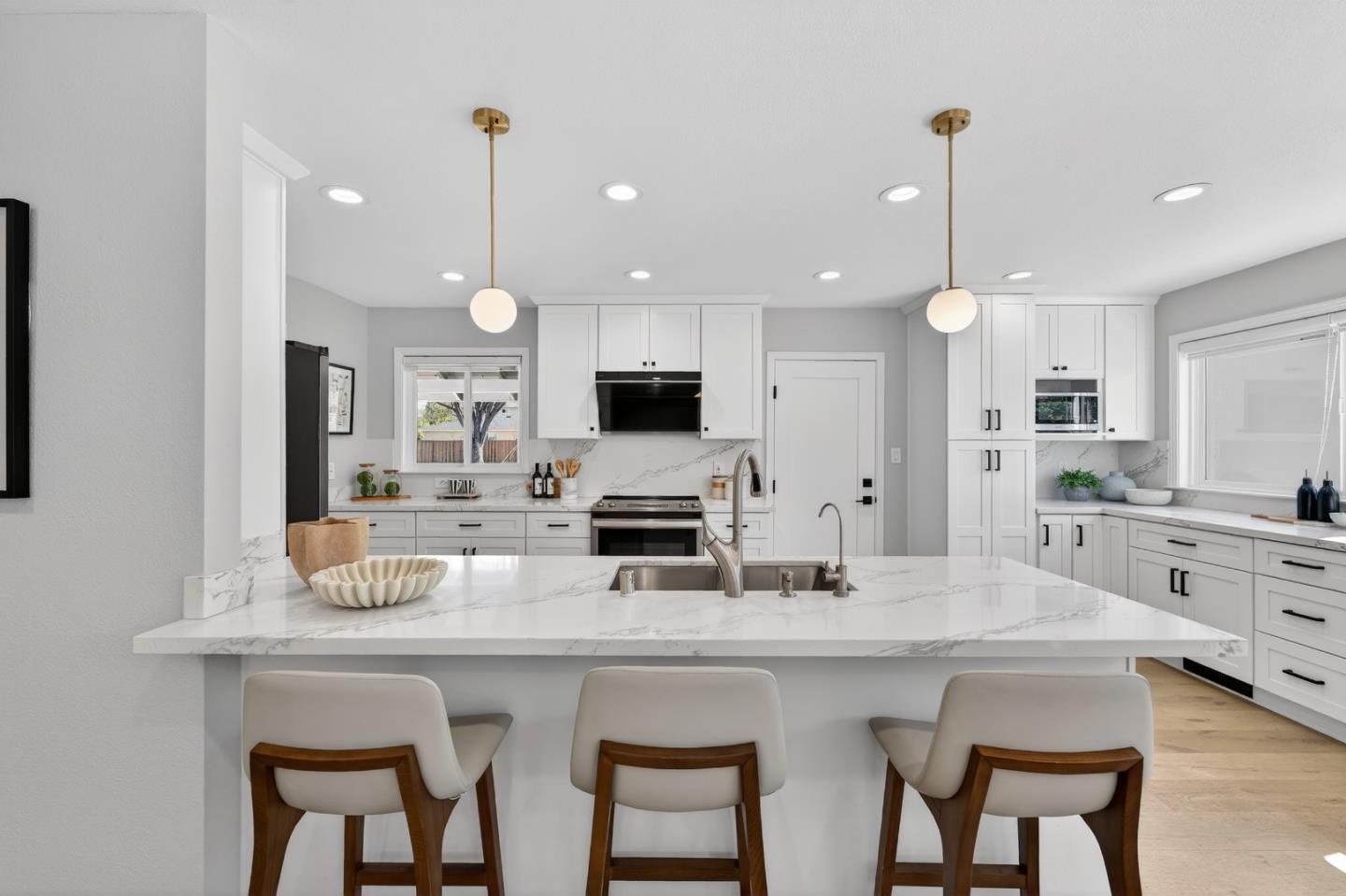 4533 Doyle Road San Jose, CA 95129 - Photo 11 of 43