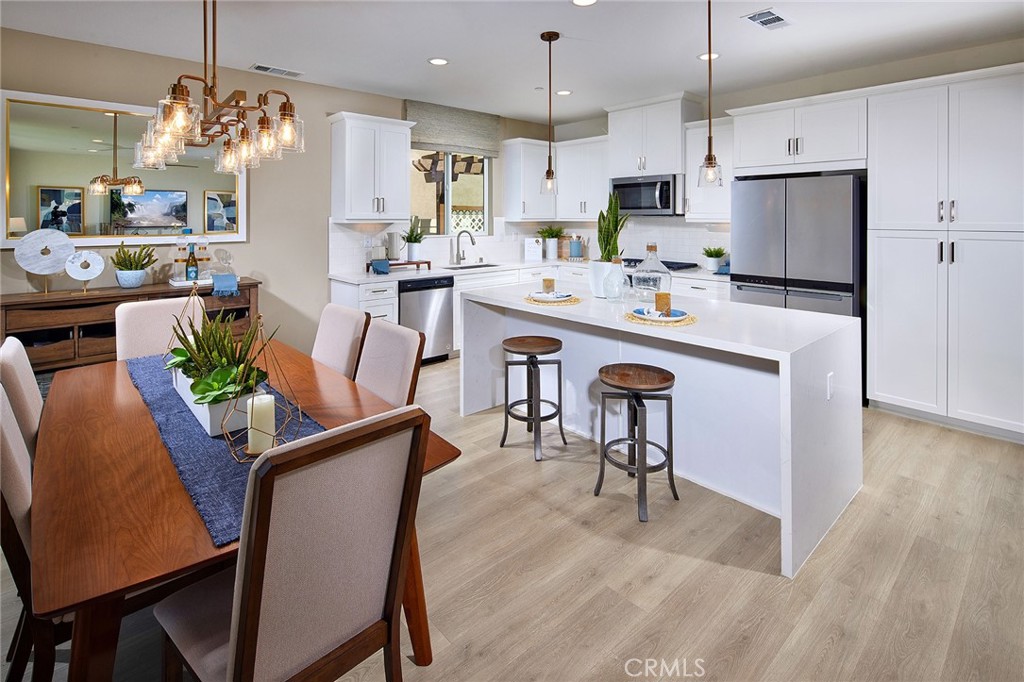 30987 Avenida Ramblas Highland, CA 92346 - Photo 5 of 23 MODEL HOME