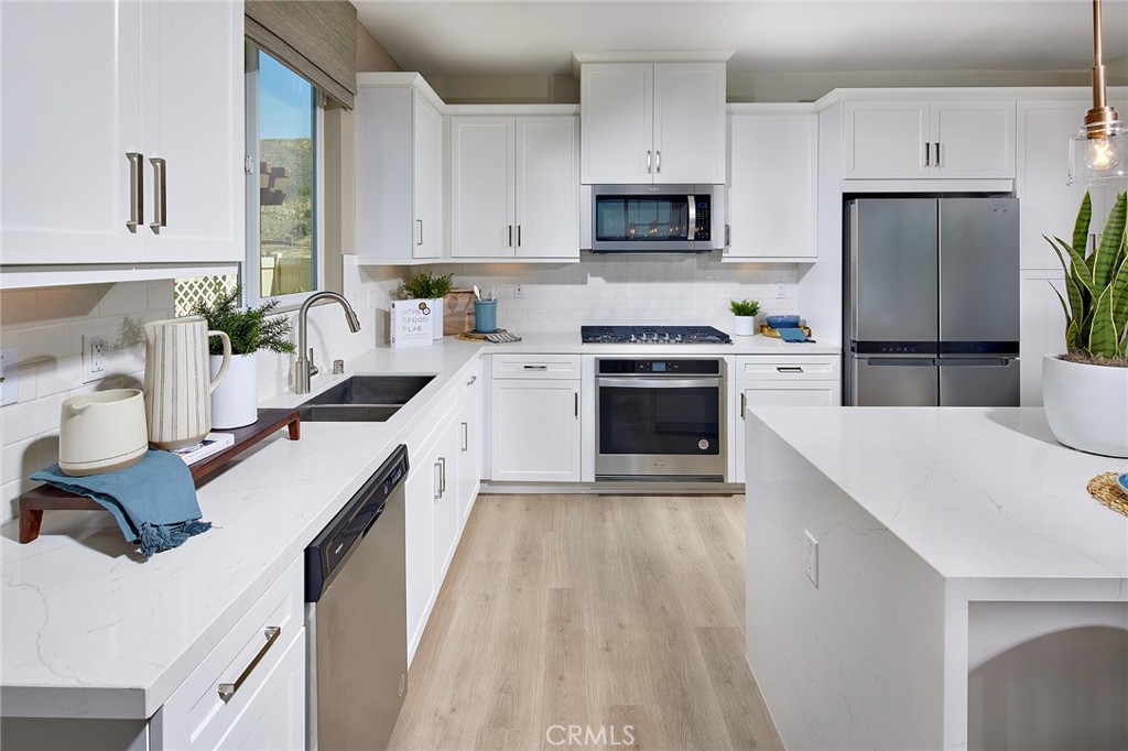 30987 Avenida Ramblas Highland, CA 92346 - Photo 7 of 23 MODEL HOME