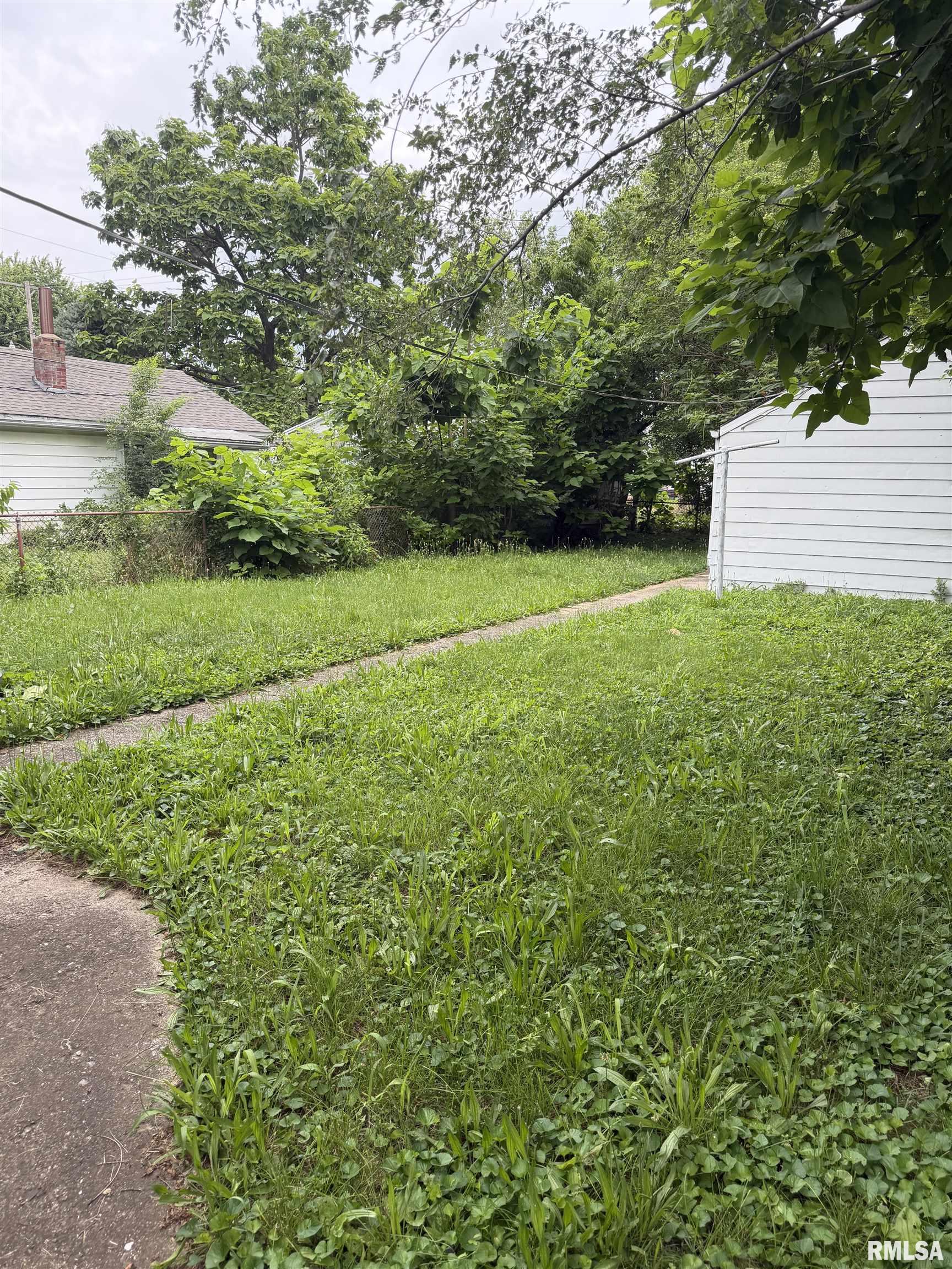 1707 East Moffat Avenue Springfield, IL 62702 - Photo 12 of 16